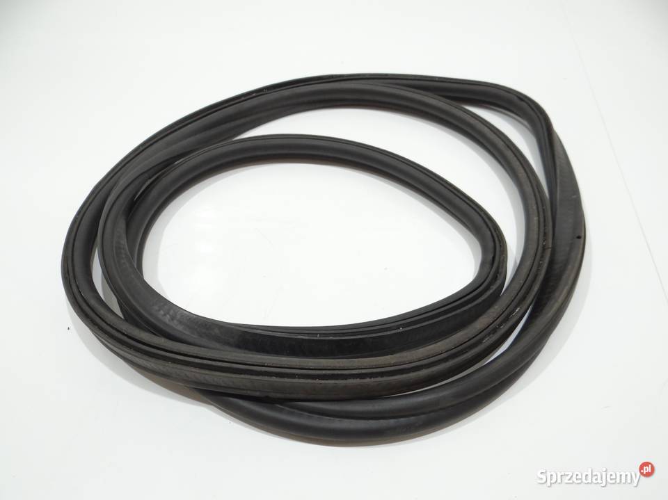 USZCZELKA KLAPY BAGAŻNIKA BMW F10 LCI 7204298