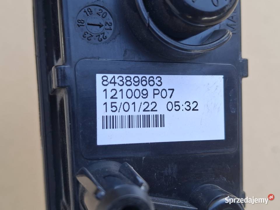 VOLVO FH5 KIERUNKOWSKAZ PRZEDŁUŻENIA DRZWI LEWY