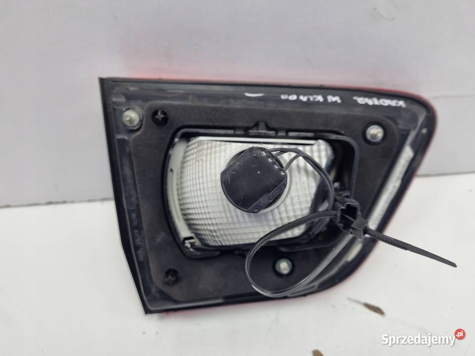 LAMPA PRAWA Renault Kadjar TYLNIA TYLNA prawy