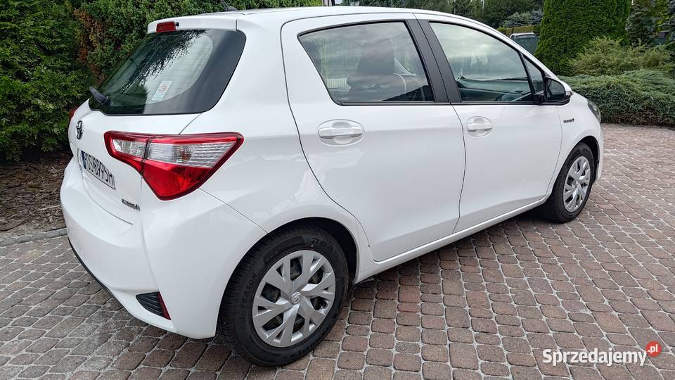 Toyota Yaris hybrid 1500cm3 Ostrów Wielkopolski