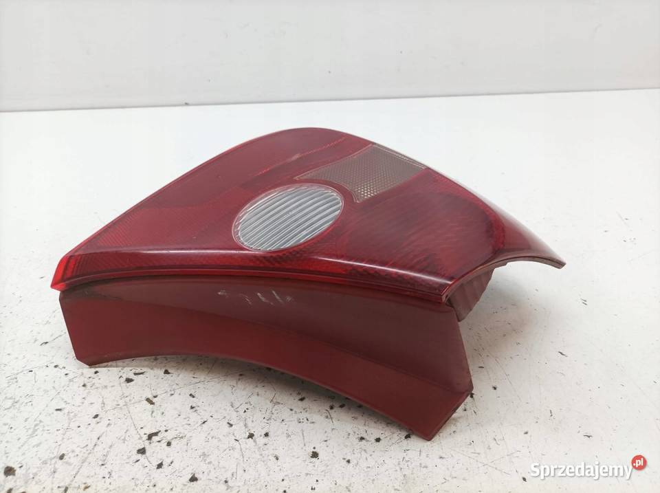 LAMPA TYŁ LEWA 3D Honda Civic VI 19952000
