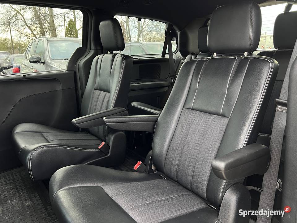 Lancia Voyager S 2014 2776cm3 Warszawa