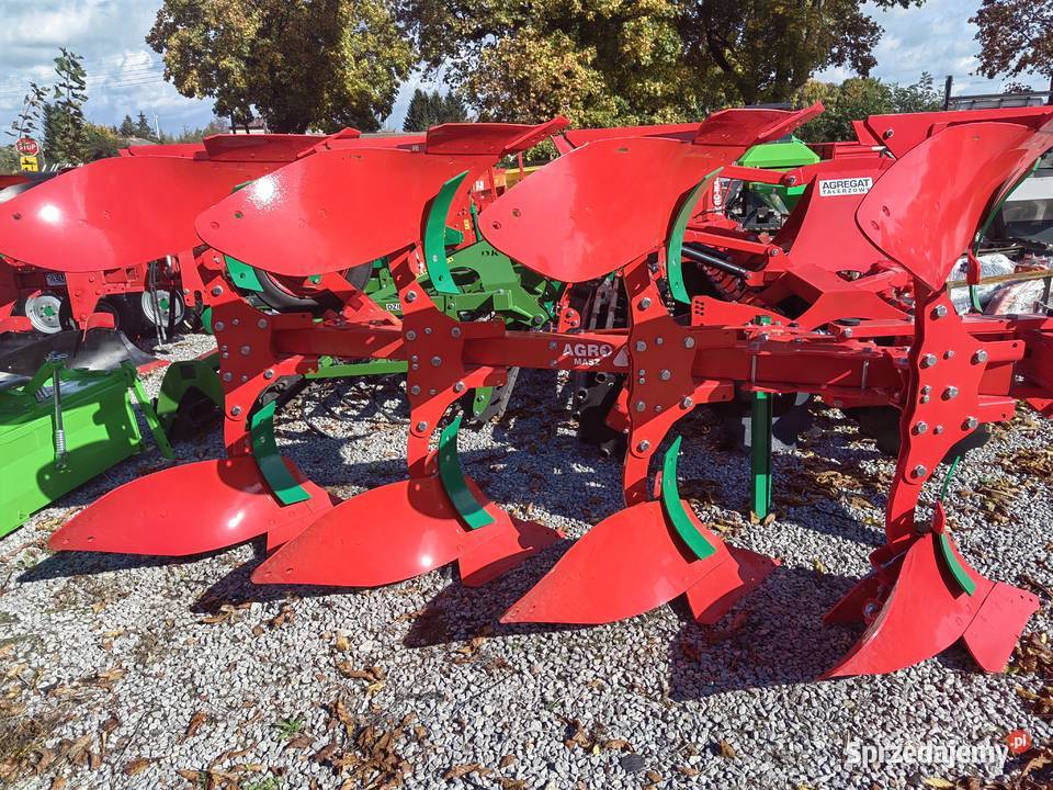 Pług obracalny AGROMASZ POL4 Pługi Żółkiewka-Osada