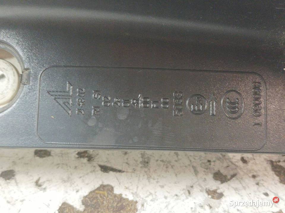 LAMPA TYŁ PRAWA KOMBI EU 3T9945096 Skoda Superb Rok produkcji 2011