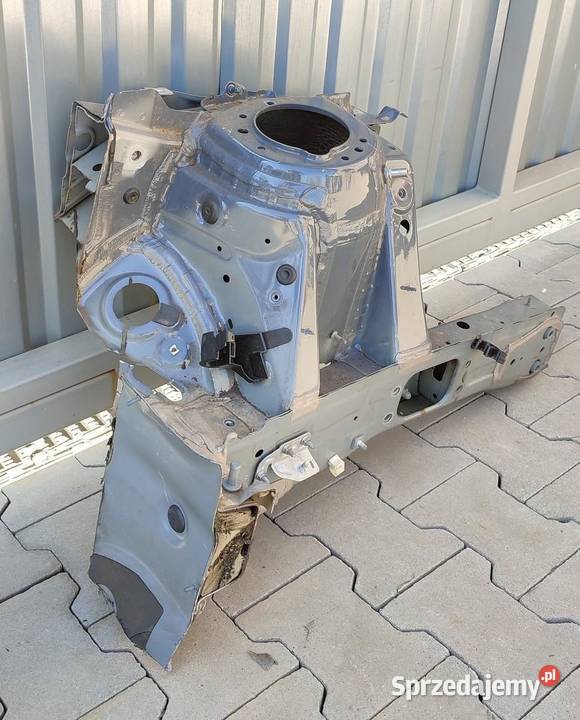 BMW F44 218I KIELICH STREFA ZGNIOTU PRAWA