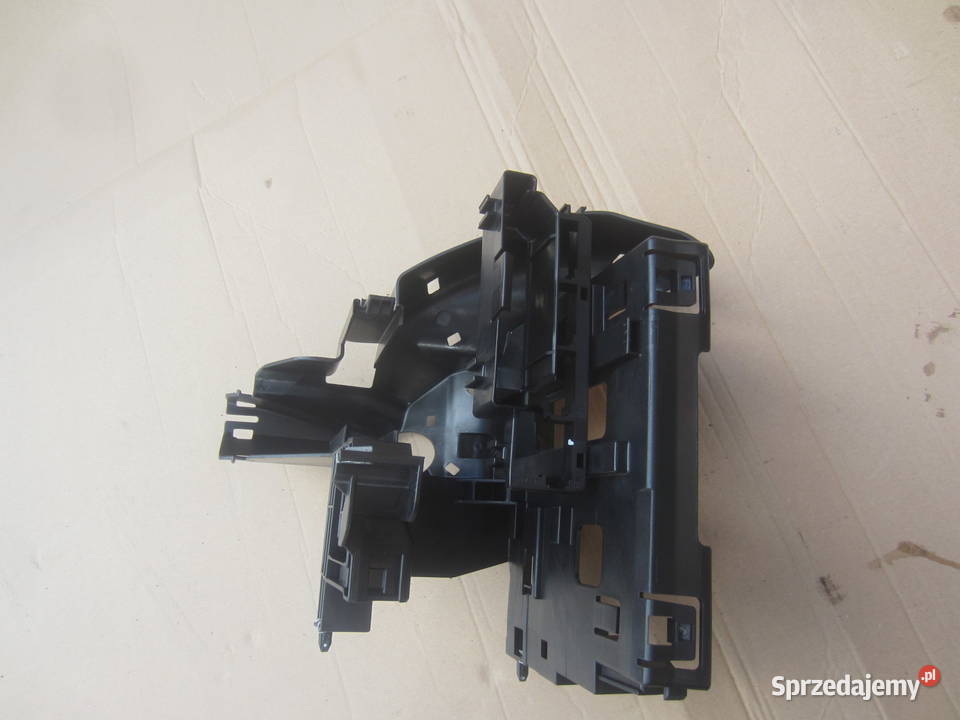 mocowanie skrzynki bezpieczników 517941395 vw Szczecin