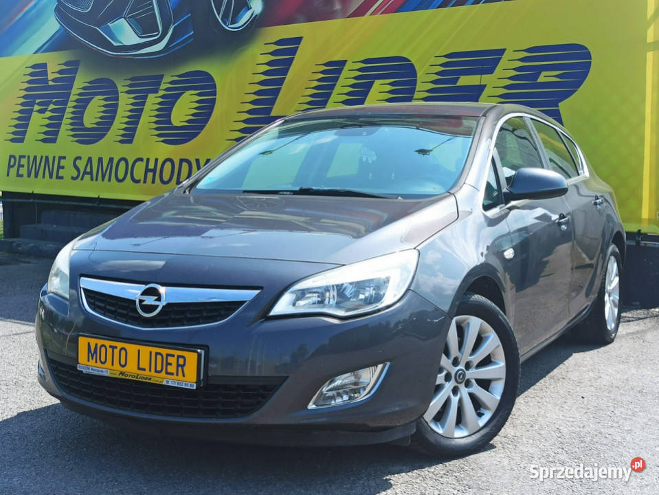 Opel Astra cosmo serwisowany stan J 20092019 Astra Rzeszów sprzedam