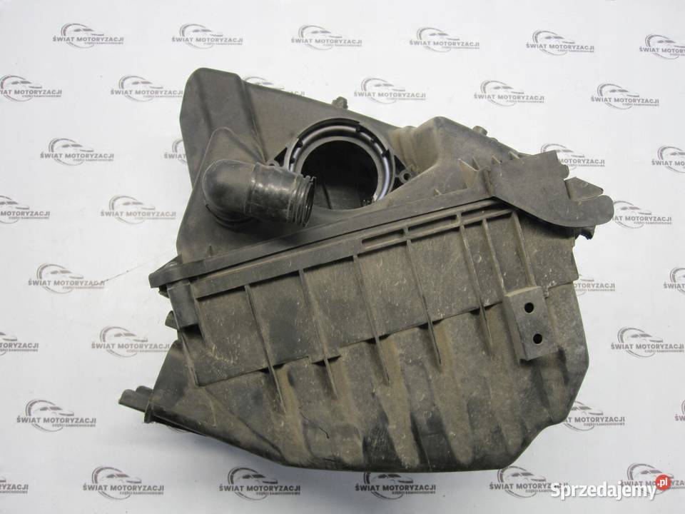 AUDI A4 B7 SLINE 07r obudowa filtra powietrza osobowe
