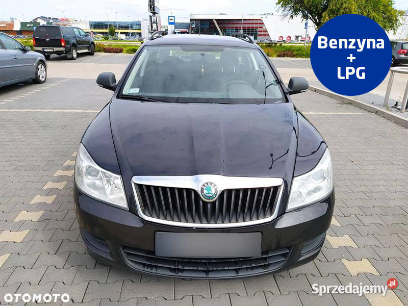 Kombi Skoda Octavia 2013 benzyna LPG PIERWSZY czarny pomorskie Gdynia