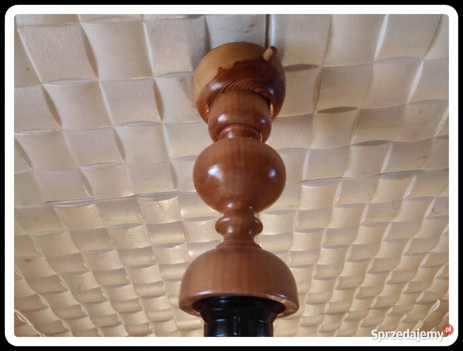 Drewniana lampa zdobiona bez klosza odcienie brązowego Płock