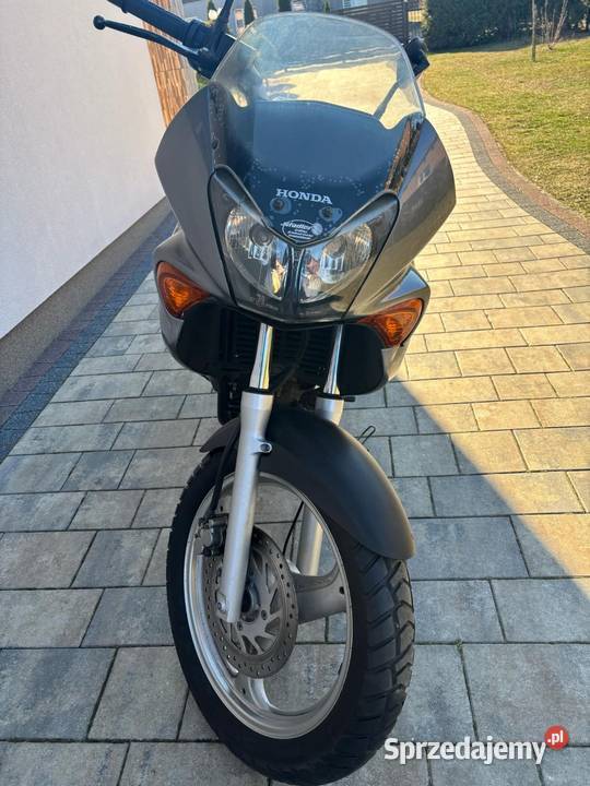 Honda Varadero 125 Rok produkcji 2004 Kusięta