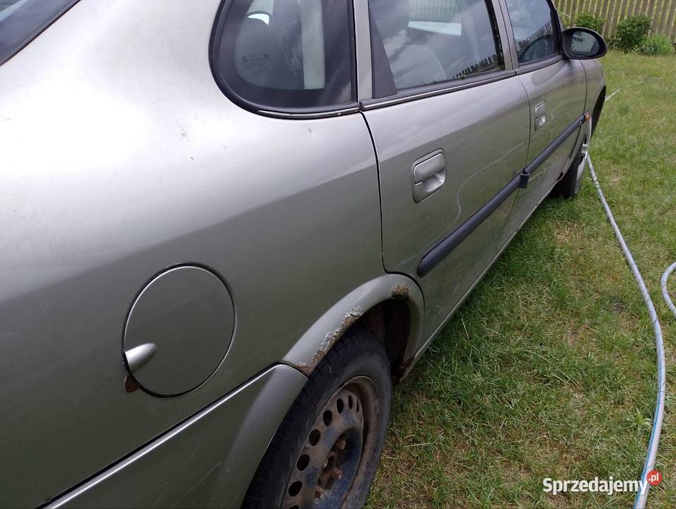 Sprzedam Opel Vectra B 18 16V