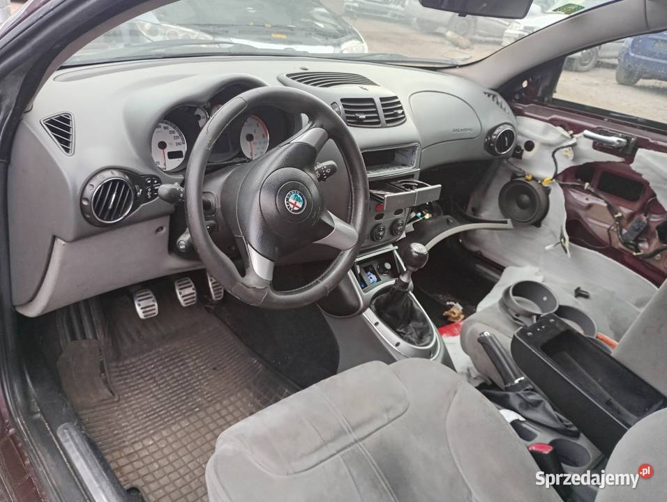 Alfa Romeo GT 19 lampa tylna części transport FV dolnośląskie