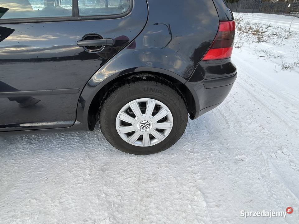 Golf 4 14 benzyna w idealnym stanie Bór Kunowski