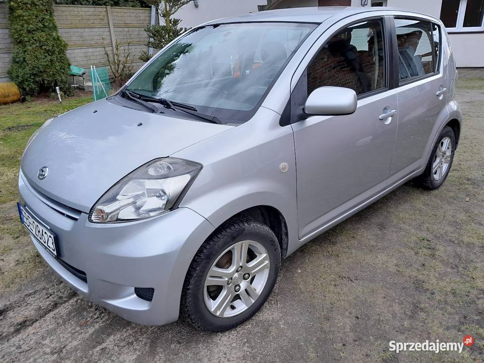 Daihatsu Sirion 13 wersja momo Zelów
