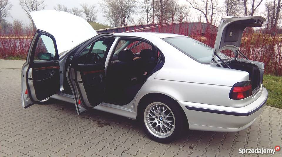 BMW E39 528 titansilber 2800cm3 Damianów