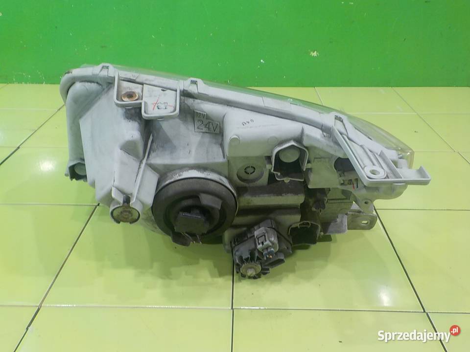 SUZUKI GRAND VITARA II LIFT 10r 5D lampa prawa Lampy przednie sprzedam