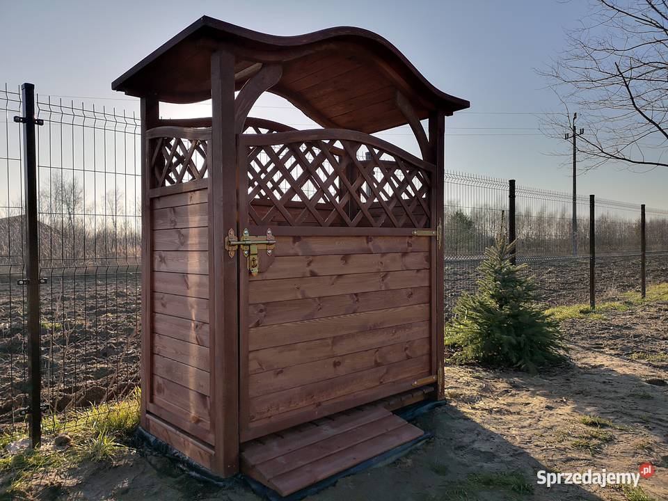 Zadaszenie na koszsegregacja z dachem falowym Kalety