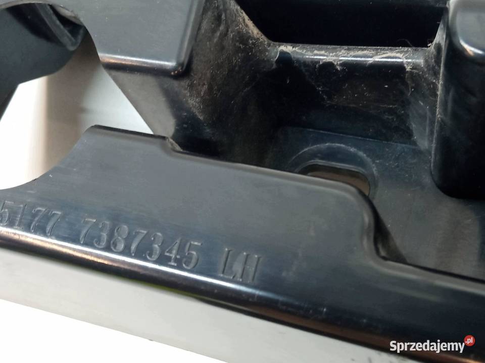 ŚLIZG ZDERZAKA TYŁ KOMPLET SEDAN 7387343 7387345 Zderzaki sprzedam