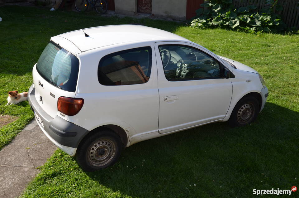 Sprzedam Toyotę Yaris ciężarowa VAT Trachy