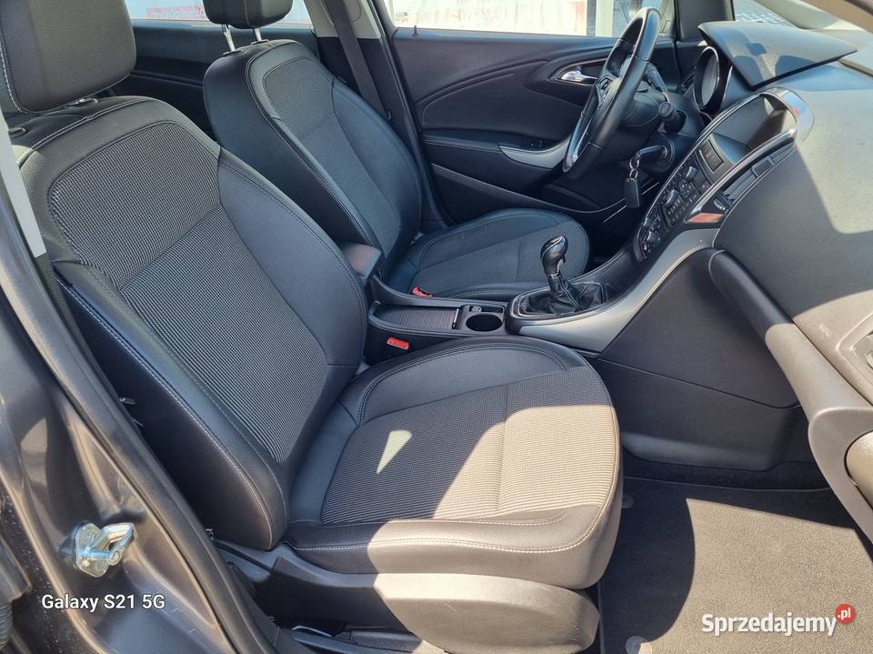 Opel Astra J 14 120 nawigacja półskóry alufelgi 4/5 Płońsk