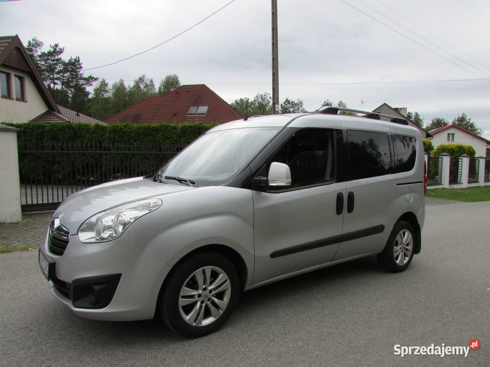 Opel Combo 16 CDTI wielofunkcyjna kierownica Końskie