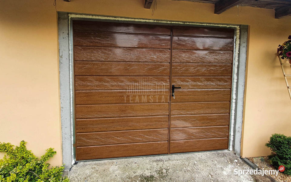 Bramy garażowe na wymiar dwuskrzydłowe ocieplone Legnica
