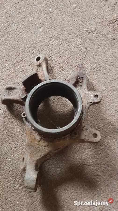 Zwrotnica piasta lewa mocowanie łożyska tył w124 Cieszyn