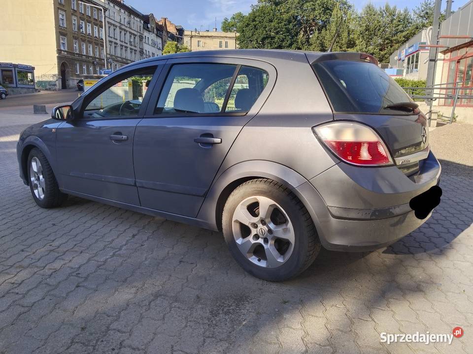 serdecznie sprzedam ładnego opla astrę h z roku Opel Kłodzko sprzedam