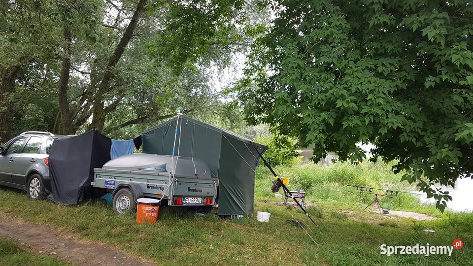 Komplet na wyjazdy wędkarskie przyczepa z Sporty towarzyskie i rekreacja łódzkie