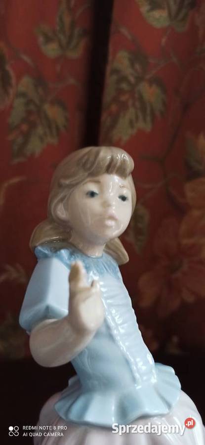 FIGURKA DZIEWCZYNKI Nao Made in Spain pomorskie Gdańsk