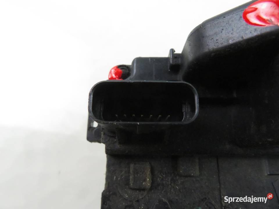 ZAMEK LEWY PRZEDNI KIA CEED I liftback ED