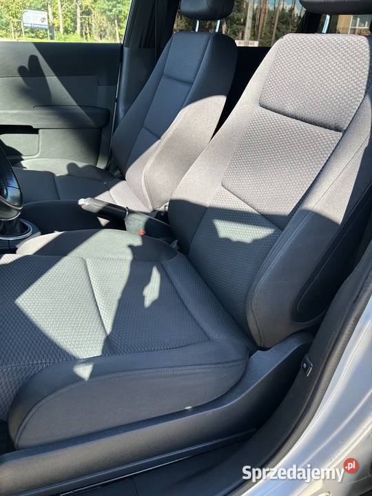 Audi a2 2005r z klimatyzacja 14 mpi super stan benzyna A2 Słopiec Rządowy-Kolonia