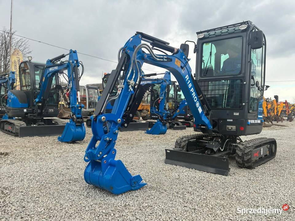 NOWA Minikoparka RIPPA R18 PRO 1800 mega Złoczew