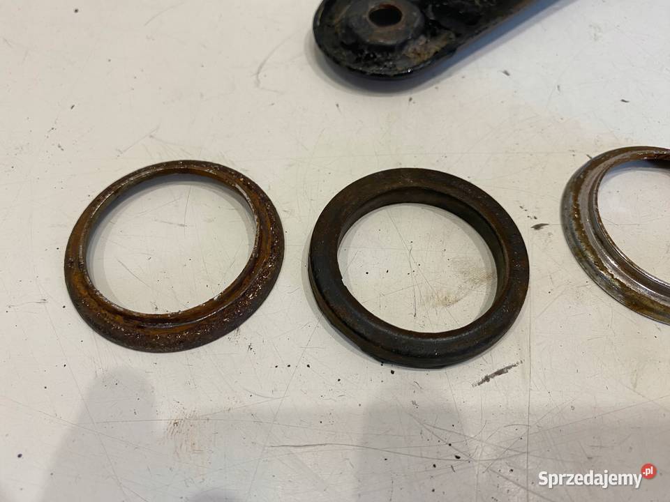 SUZUKI GSX 400E 400 E 8287 UCHWYT MOCOWANIE Osięciny