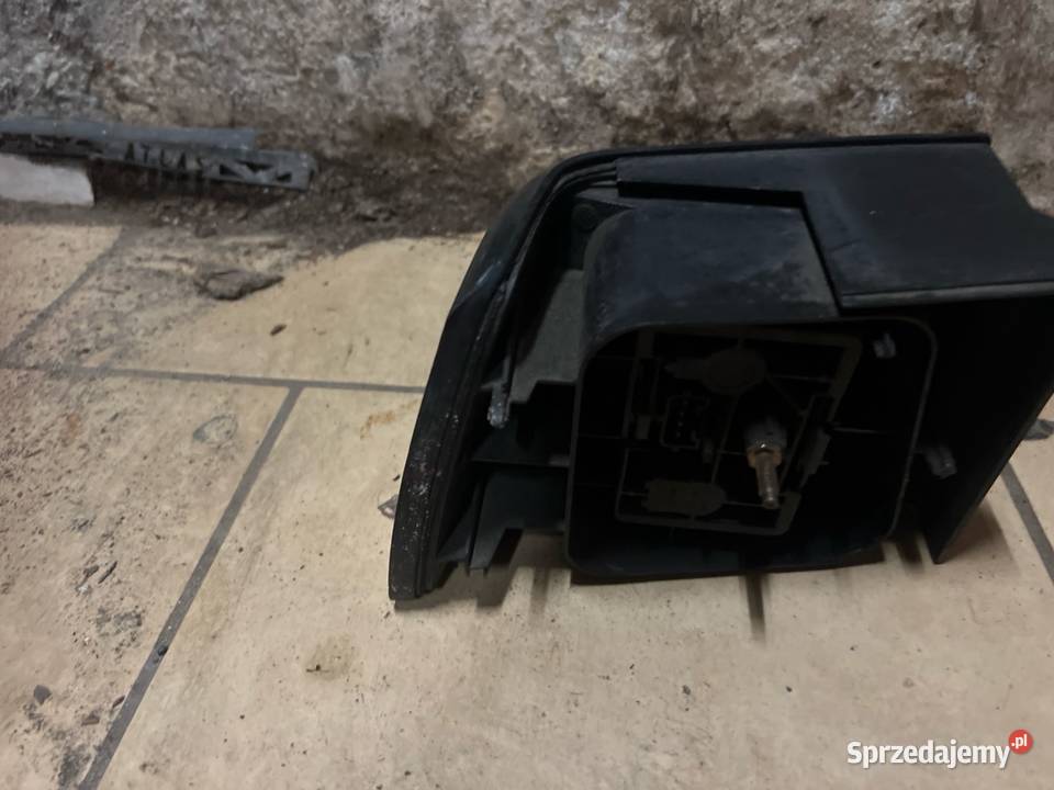 Lampa tylna prawa citroen xsantia 1 Margonin sprzedam