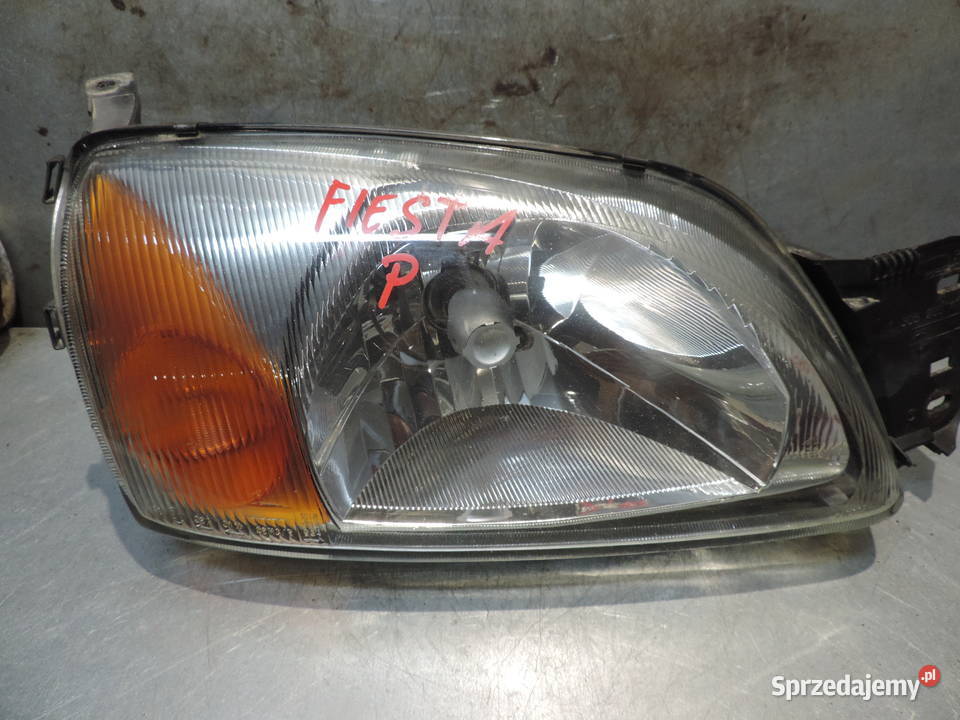 LAMPA PRZEDNIA FIESTA MK4 LIFT Nowy Sącz sprzedam