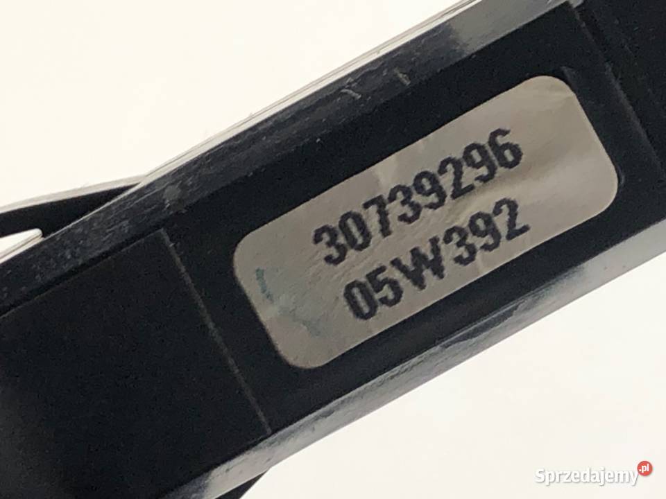 KRATKA NAWIEWU PRZÓD VOLVO V50 30739296 Kombi podkarpackie sprzedam