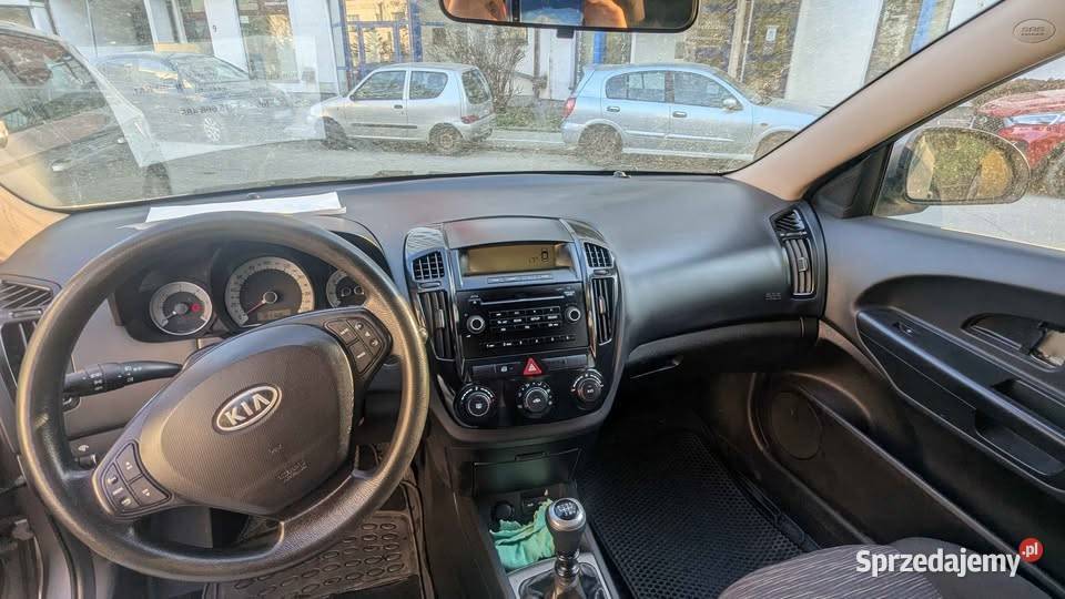 Kia Ceed 2008 16 CRDI 90