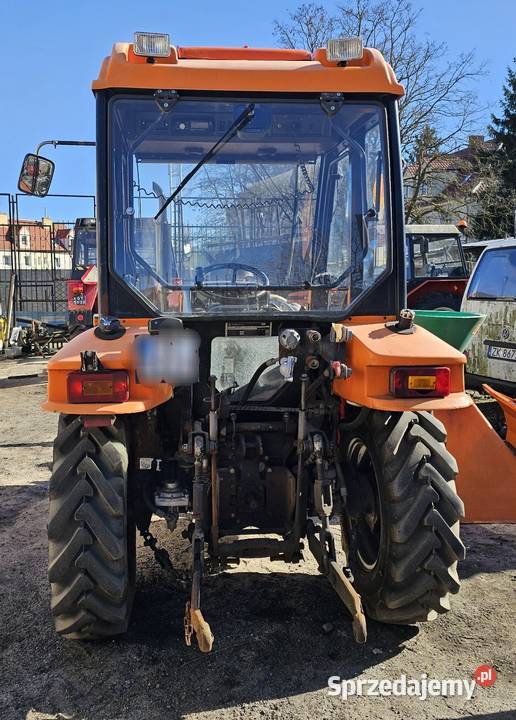 PronarMTZ 320 AMK z pługiem i piaskarką Ciągniki Koszalin