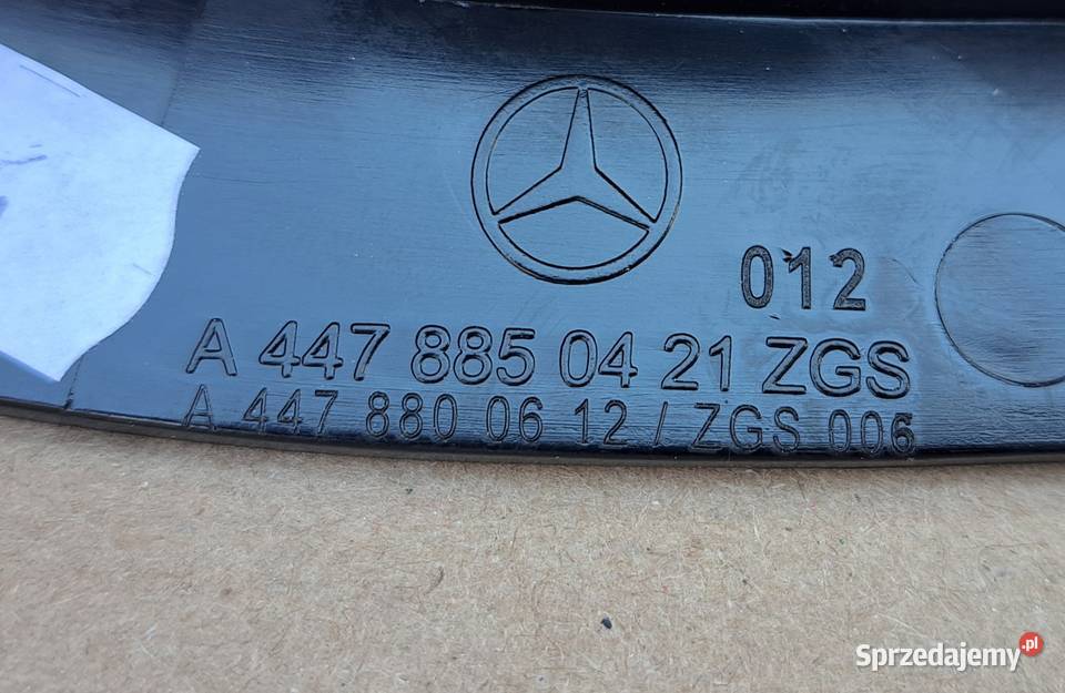 Ślizg zderzaka przód lewy Mercedes Vito VKlasa Pozostałe dolnośląskie Mielęcin