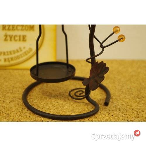Metalowy świecznik na podgrzewacz tealight