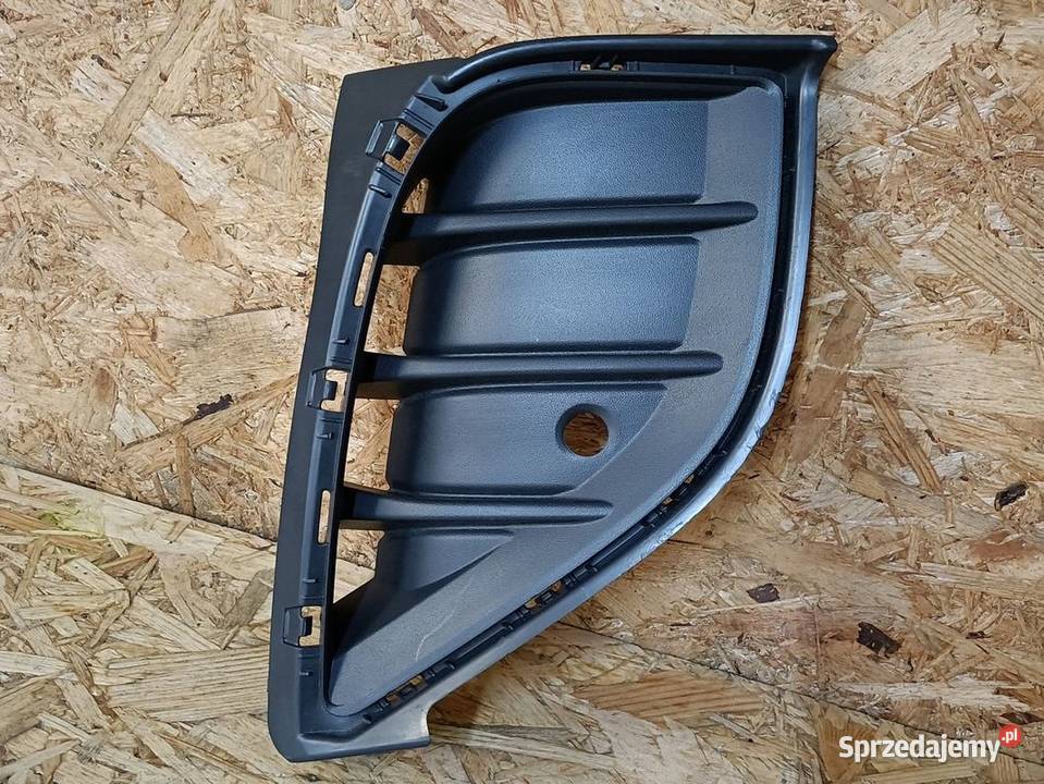 VW ID4 KRATKA ZDERZAKA PRAWY PRZÓD 11A807820 sprzedam