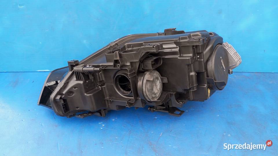 LAMPA LEWY PRZÓD EU 8T0941005C XENON LED AUDI A5 osobowe