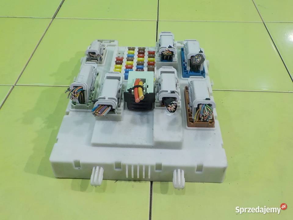 FORD FOCUS MK3 13r HB 5D skrzynka bezpiecznikow Suków