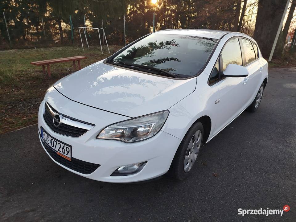 Opel Astra J Bączal Dolny