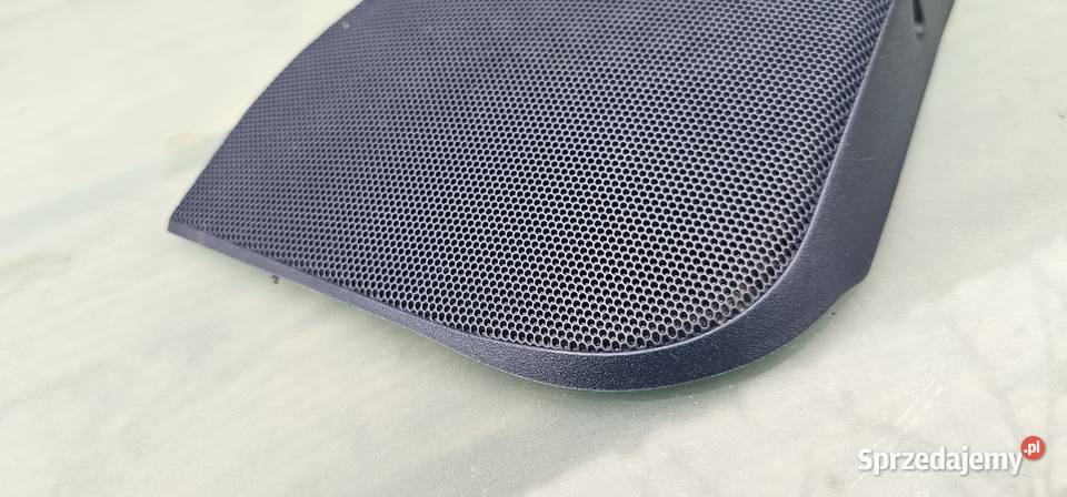 Maskownica prawy tył niebieska mercedes w202 wielkopolskie Zbąszyń