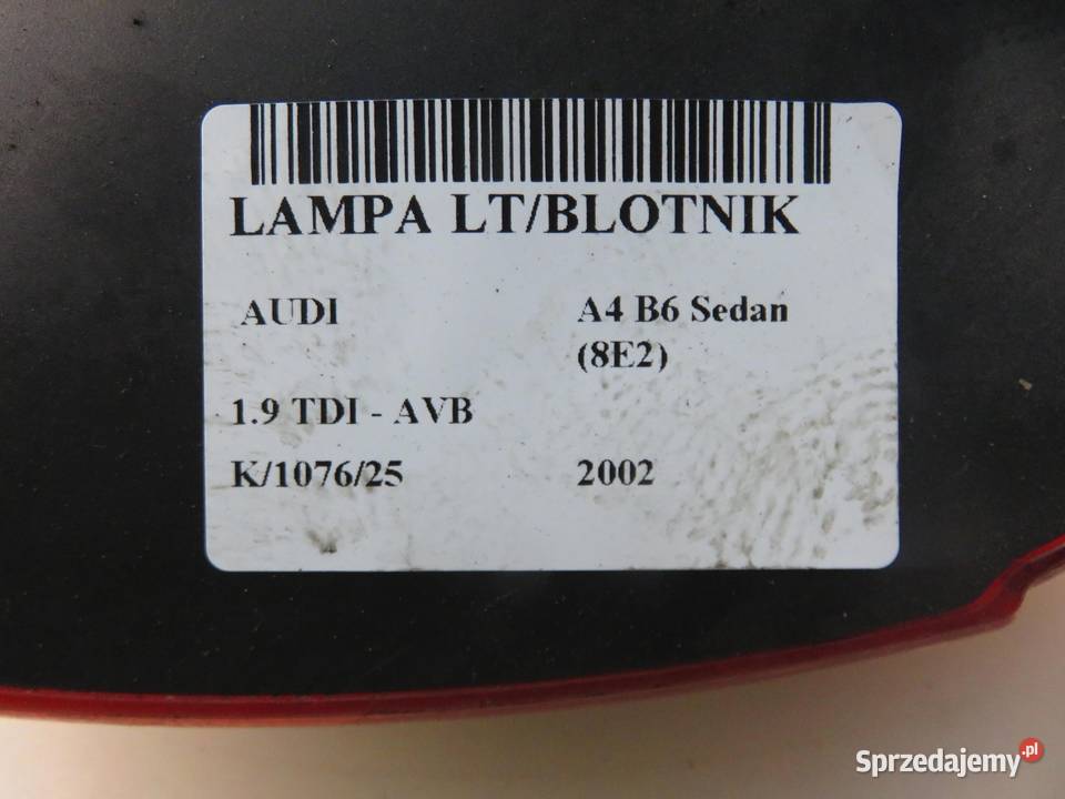 LAMPA LEWA TYLNA AUDI A4 B6 8E0945095
