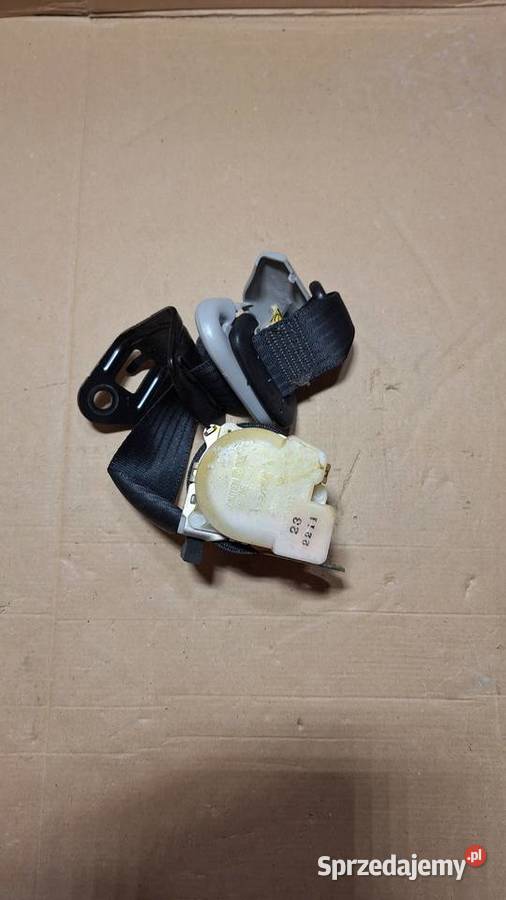 PASY BEZPIECZEŃSTWA KOMPLET TYŁ TOYOTA YARIS III Brzesko sprzedam