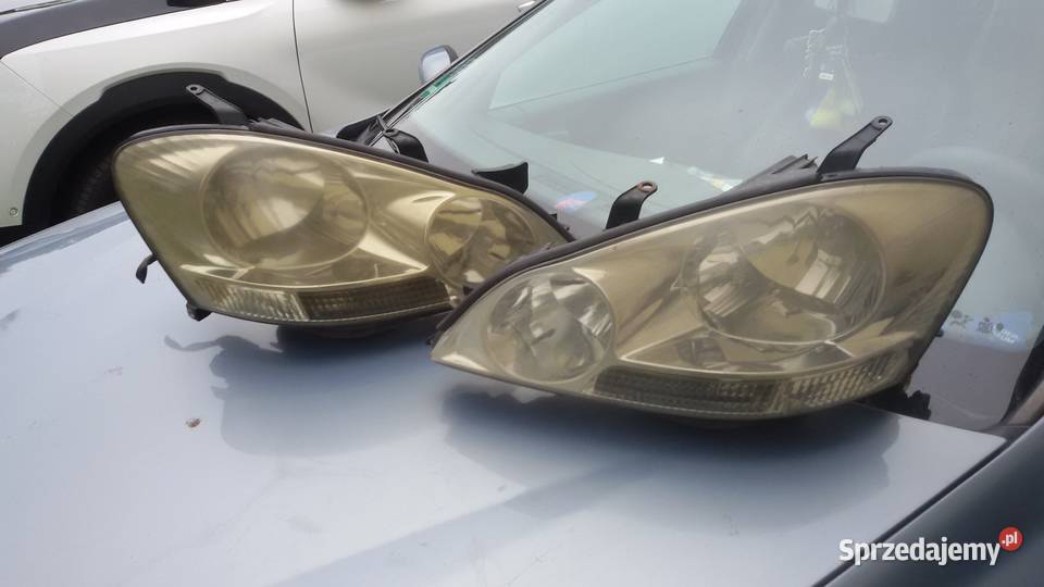 Lampy przednie TOYOTA AVENSIS VERSO Elbląg